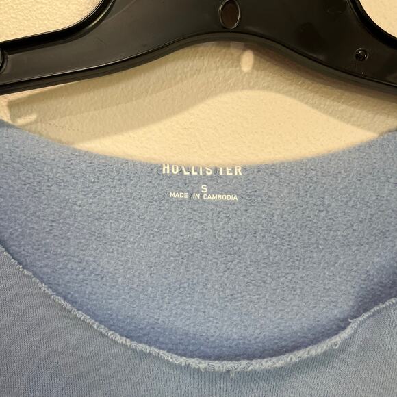 Hollister Blue Kauai Off Shoulder Graphic Pullover Sweater Size S - Picture 4 of 7